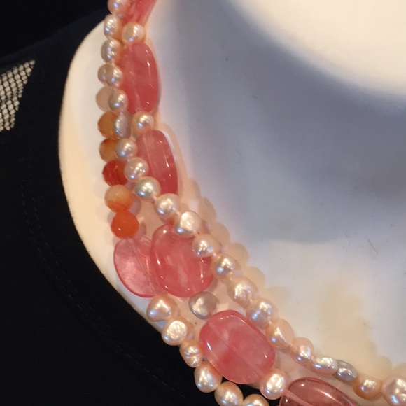 COPY - Rose quartz and pearl necklace - Picture 2 of 4
